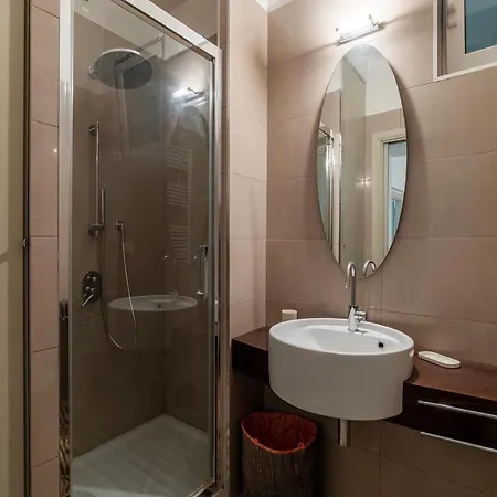 Apartment Guesthost - Bright & Roomy X6 - Trastevere District Rom
