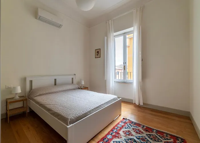 Guesthost - Bright & Roomy X6 - Trastevere District Appartement *