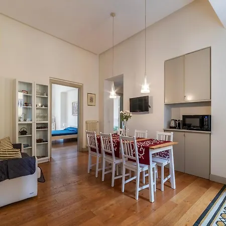 Bright & Roomy X6 - Trastevere District