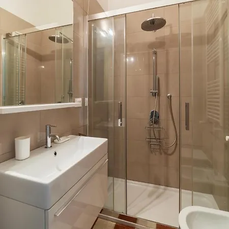 Bright & Roomy X6 - Trastevere District